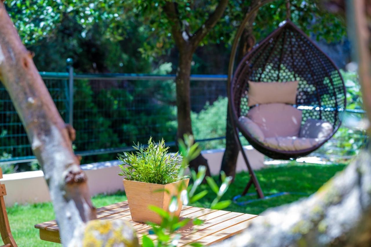 Almyros Aktis Private Garden Apartment กาลามาตา ภายนอก รูปภาพ