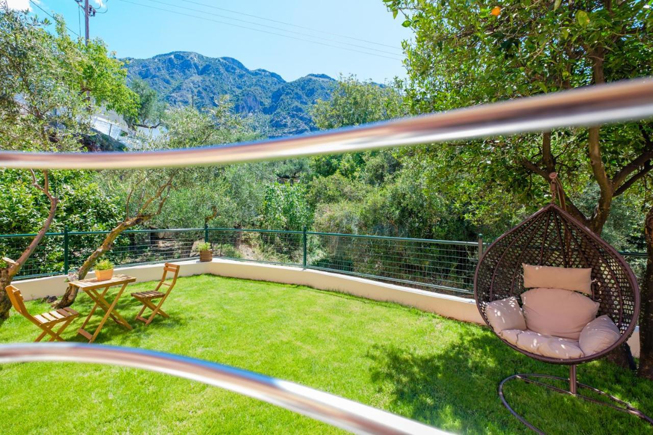 Almyros Aktis Private Garden Apartment กาลามาตา ภายนอก รูปภาพ