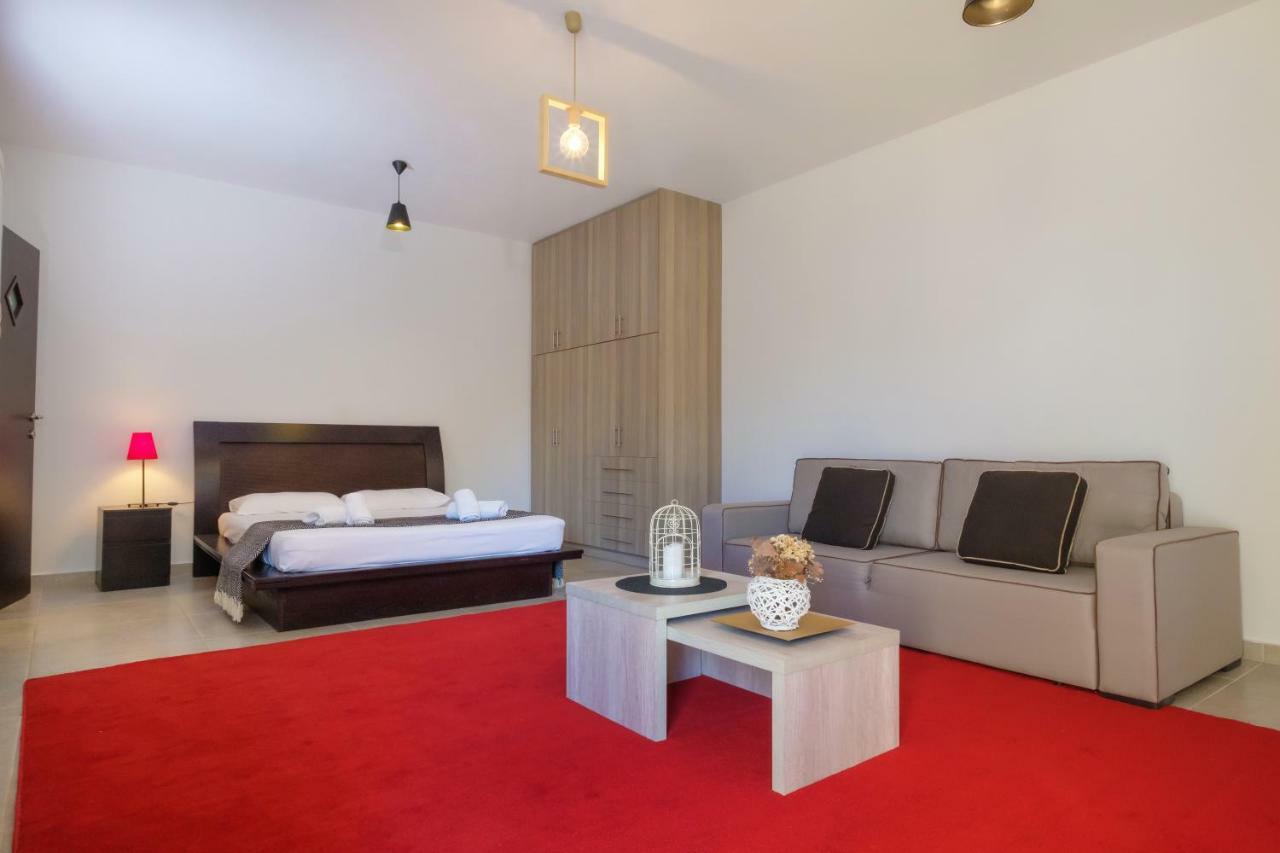 Almyros Aktis Private Garden Apartment กาลามาตา ภายนอก รูปภาพ