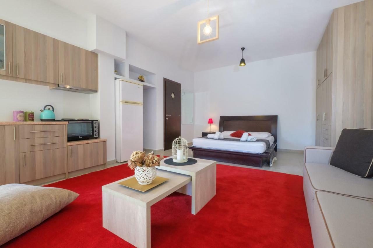 Almyros Aktis Private Garden Apartment กาลามาตา ภายนอก รูปภาพ