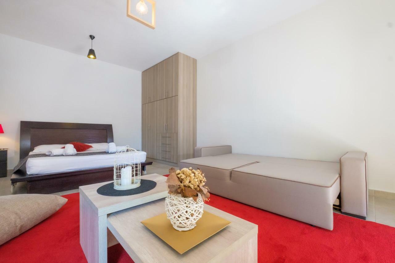 Almyros Aktis Private Garden Apartment กาลามาตา ภายนอก รูปภาพ